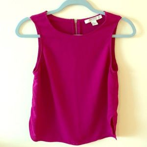Magenta dolphin hem top